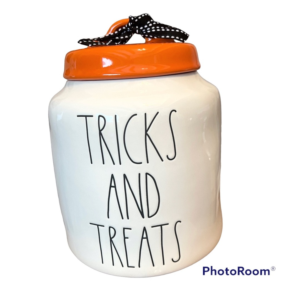 6 HOUR SALE - NWT Rae Dunn TRICKS AND TREATS Cookie Jar Canister